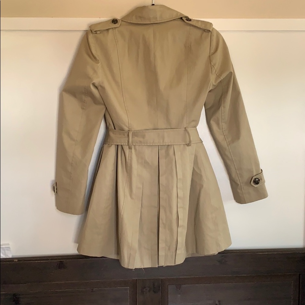 Banana Republic Classic Trench Coat - Picture 6 of 6